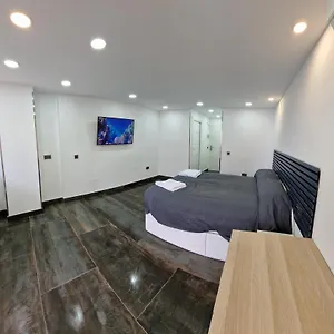 estudio-en-hotel-1-linea-playa.es-andalucia.com/
